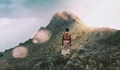 Фоновый кадр с франшизы Манджхи: Человек горы